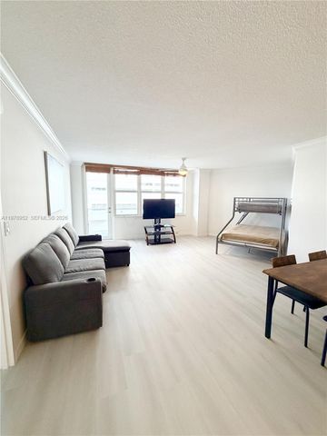 3725 S Ocean Dr 521, Hollywood, FL 33019