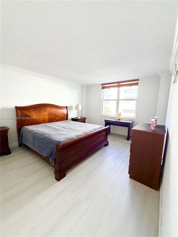 3725 S Ocean Dr 521, Hollywood, FL 33019