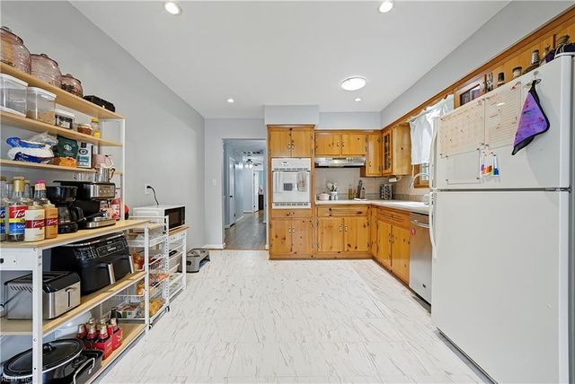 4821 Orleans DR, Portsmouth, VA 23703