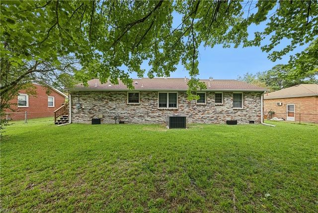 4821 Orleans DR, Portsmouth, VA 23703