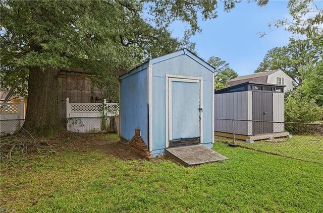 4821 Orleans DR, Portsmouth, VA 23703