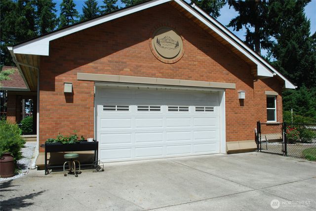 11310 Harris Rd SE, Yelm, WA 98597
