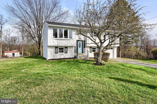 490 SUE DR, Hummelstown, PA 17036