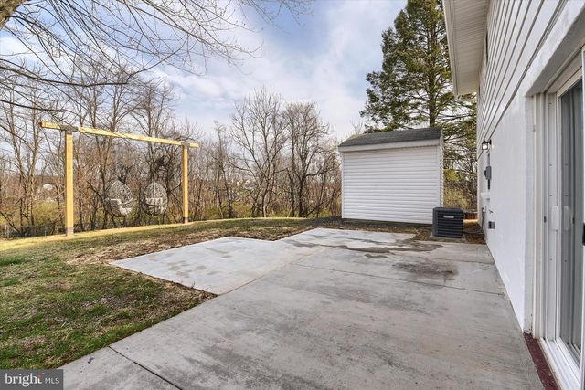 490 SUE DR, Hummelstown, PA 17036