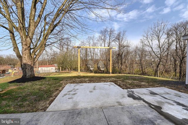 490 SUE DR, Hummelstown, PA 17036