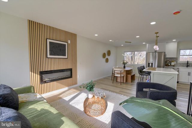 490 SUE DR, Hummelstown, PA 17036