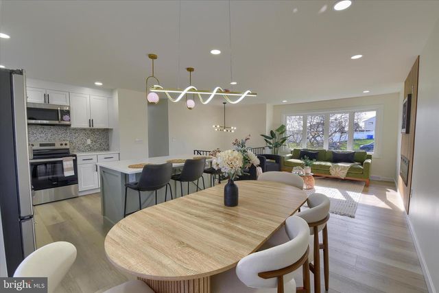 490 SUE DR, Hummelstown, PA 17036