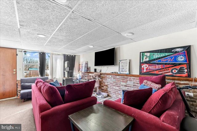 2313 DELMAR DR, Folcroft, PA 19032