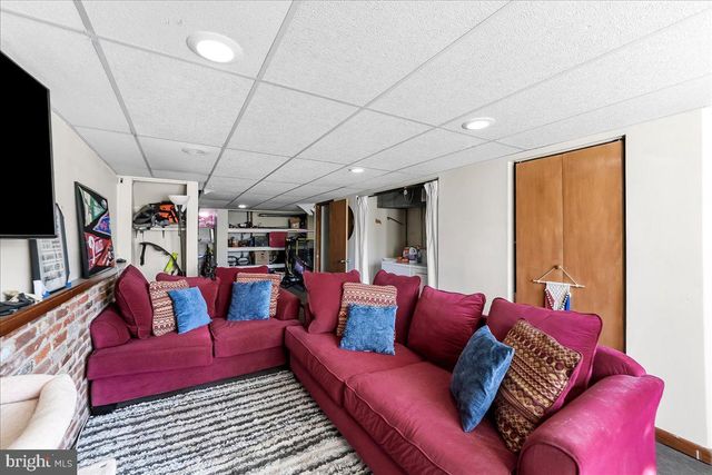 2313 DELMAR DR, Folcroft, PA 19032