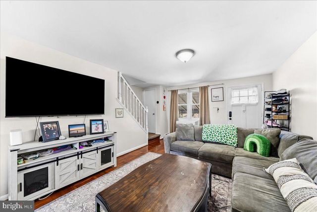 2313 DELMAR DR, Folcroft, PA 19032