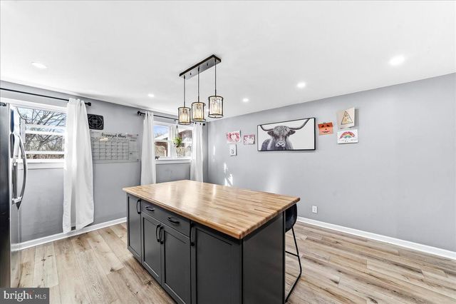 2313 DELMAR DR, Folcroft, PA 19032