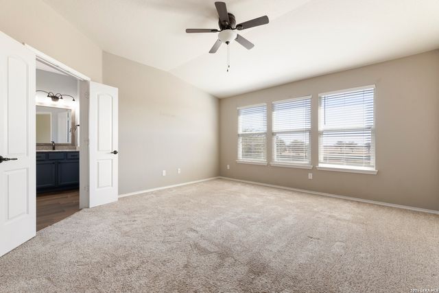 3400 Woodlawn Farms, Schertz, TX 78154