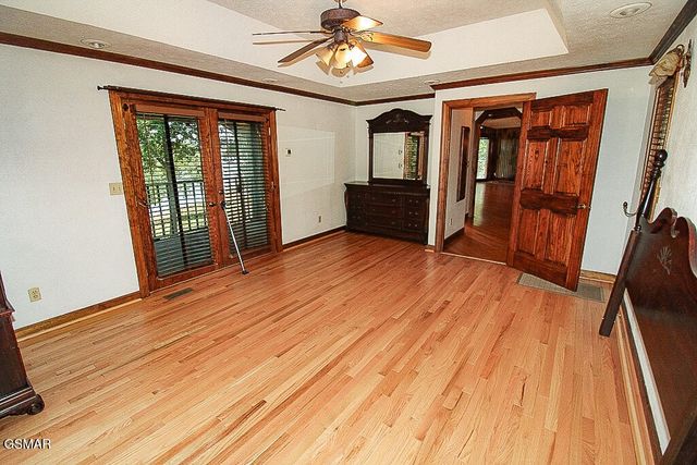 902 Lake View Road, Sevierville, TN 37876