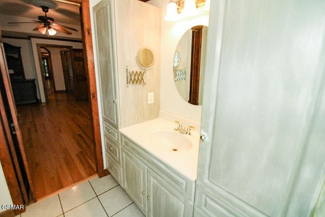 902 Lake View Road, Sevierville, TN 37876