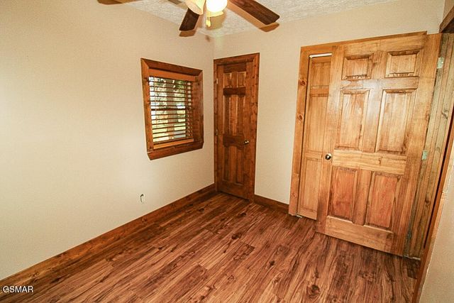 902 Lake View Road, Sevierville, TN 37876