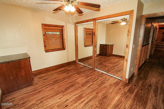 902 Lake View Road, Sevierville, TN 37876