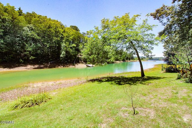 902 Lake View Road, Sevierville, TN 37876
