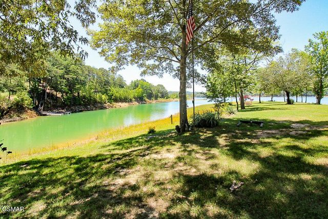 902 Lake View Road, Sevierville, TN 37876