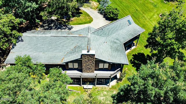 902 Lake View Road, Sevierville, TN 37876