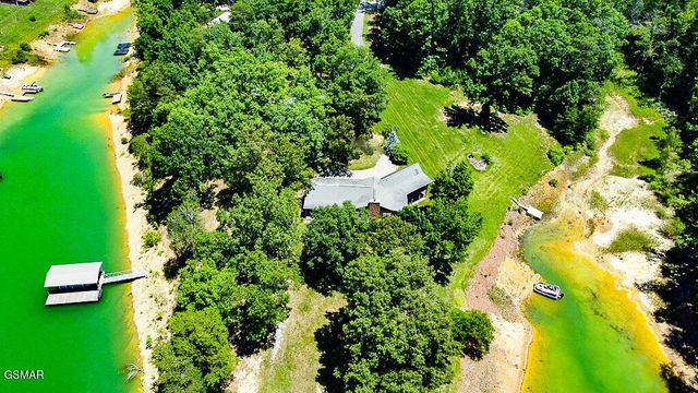 902 Lake View Road, Sevierville, TN 37876
