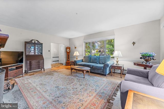 8316 MACARTHUR RD, Glenside, PA 19038