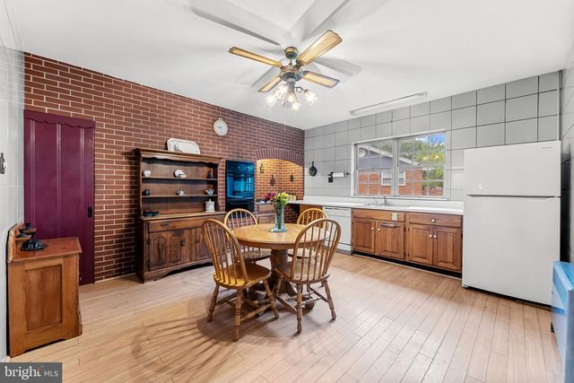 8316 MACARTHUR RD, Glenside, PA 19038