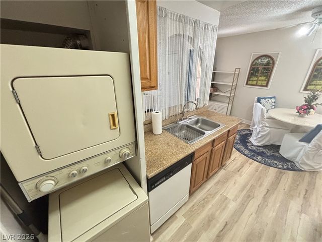 1515 East Reno Avenue C206, Las Vegas, NV 89119