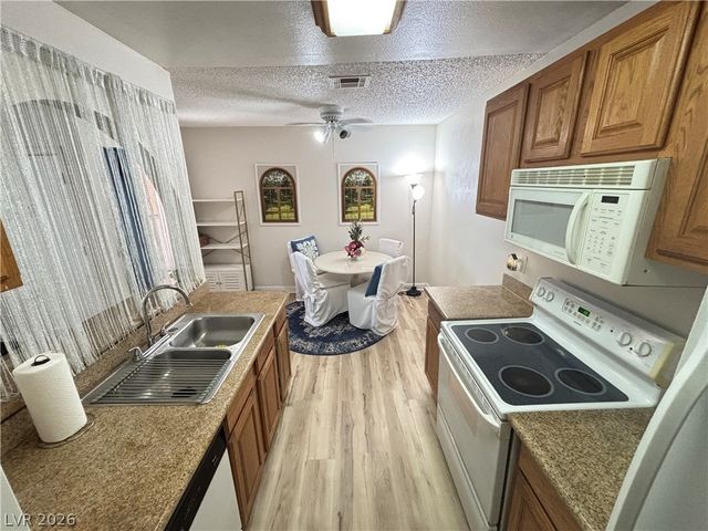 1515 East Reno Avenue C206, Las Vegas, NV 89119