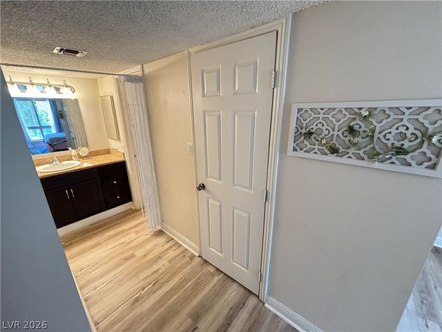 1515 East Reno Avenue C206, Las Vegas, NV 89119