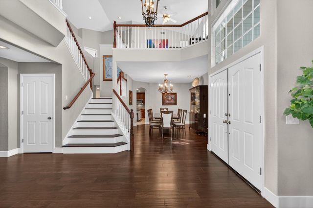 11871 Silver Cliff Way, Gold River, CA 95670