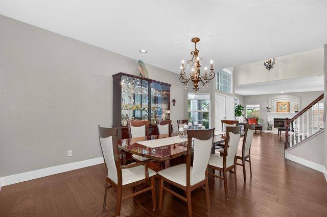 11871 Silver Cliff Way, Gold River, CA 95670