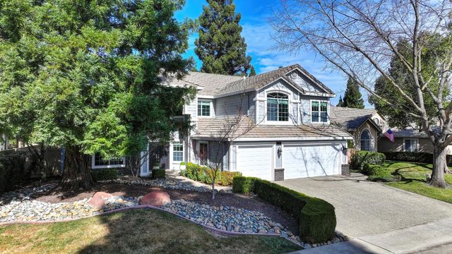 11871 Silver Cliff Way, Gold River, CA 95670