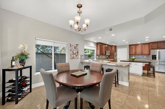 11871 Silver Cliff Way, Gold River, CA 95670