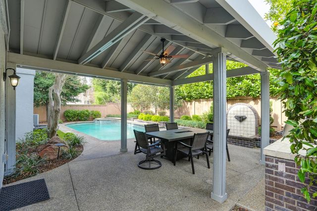 11871 Silver Cliff Way, Gold River, CA 95670