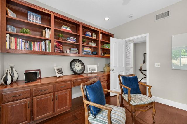 11871 Silver Cliff Way, Gold River, CA 95670