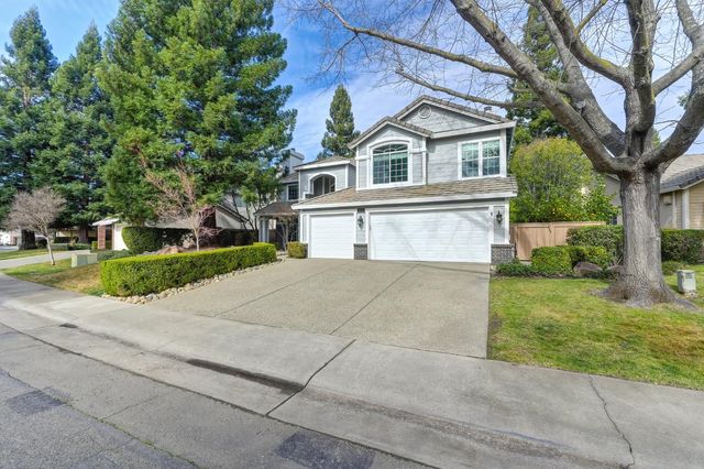 11871 Silver Cliff Way, Gold River, CA 95670