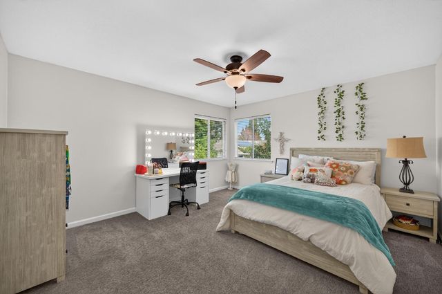 11871 Silver Cliff Way, Gold River, CA 95670