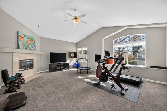 11871 Silver Cliff Way, Gold River, CA 95670