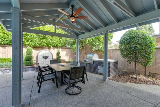 11871 Silver Cliff Way, Gold River, CA 95670