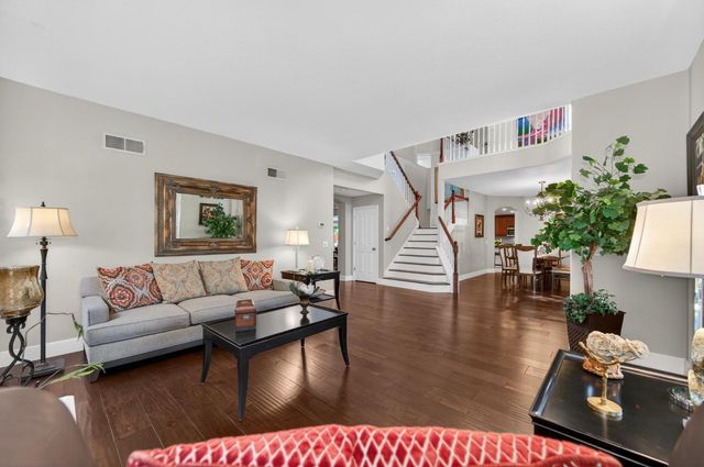 11871 Silver Cliff Way, Gold River, CA 95670