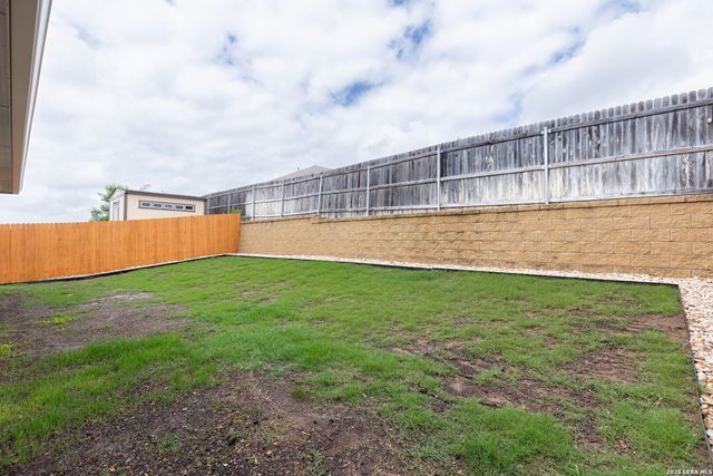 6519 Hoffman Pl, San Antonio, TX 78252