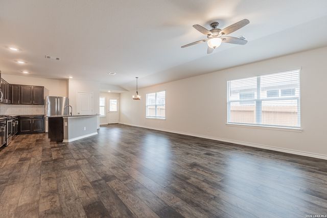 6519 Hoffman Pl, San Antonio, TX 78252