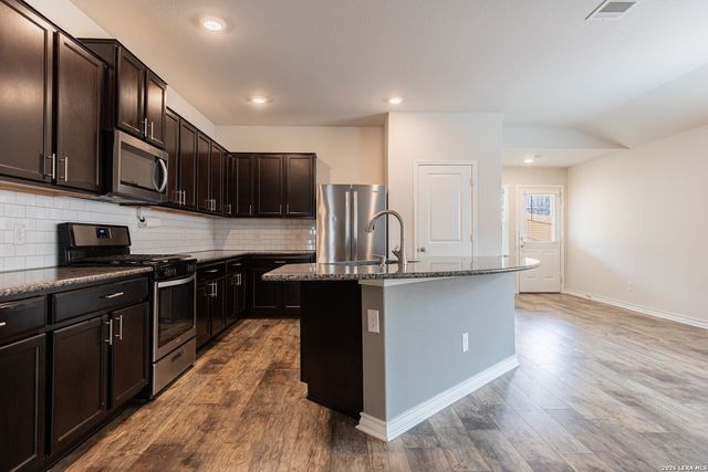 6519 Hoffman Pl, San Antonio, TX 78252