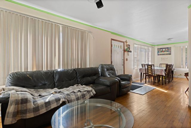 2520 Dora Street, Franklin Park, IL 60131