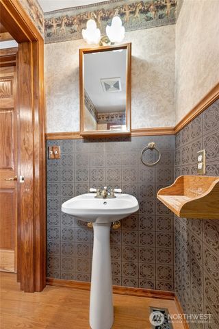 165 Tri Mountain Lane, Centralia, WA 98531