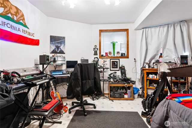 165 Tri Mountain Lane, Centralia, WA 98531