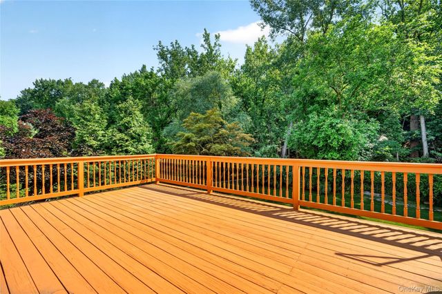 10 Lighthouse Court, Stony Point, NY 10986