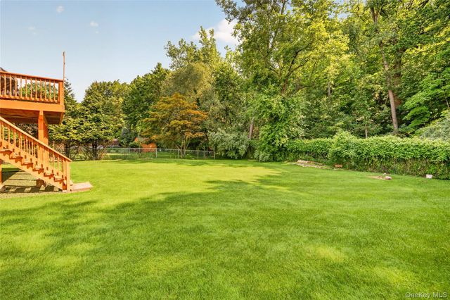 10 Lighthouse Court, Stony Point, NY 10986