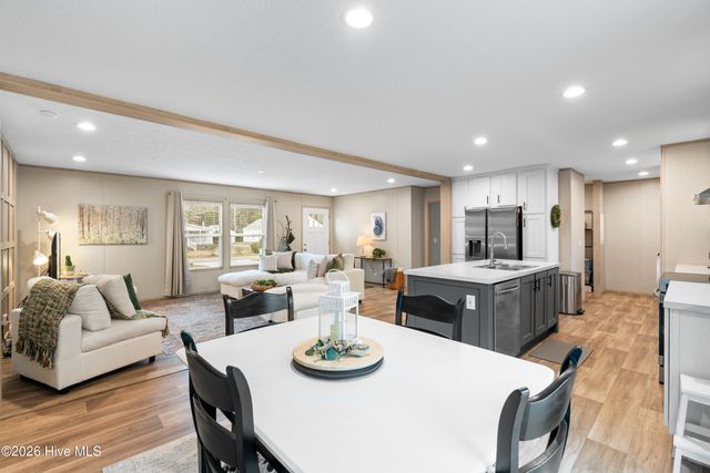 1112 Thrush Court SW, Carolina Shores, NC 28467