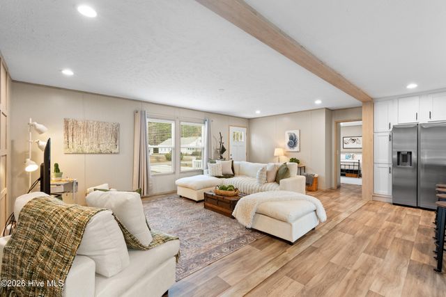 1112 Thrush Court SW, Carolina Shores, NC 28467